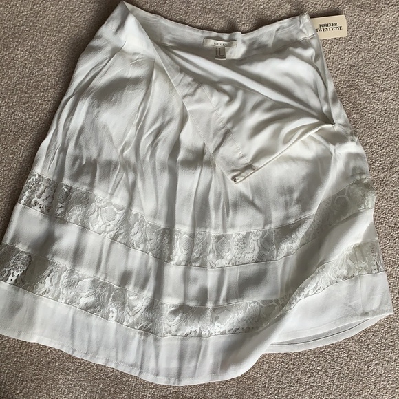 Chiffon lace skirt - Picture 6 of 6